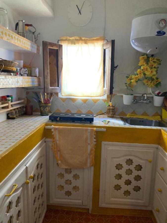 Hathor ,Casa Marroqui Con Dos Terrazas En La Medina Antigua , Ideal Parejas!! Wifi!! Asilah Esterno foto