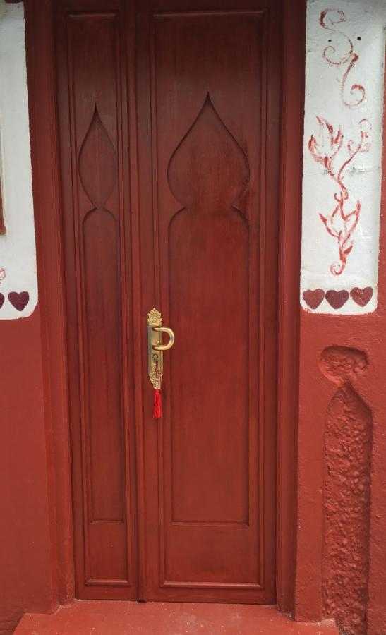 Hathor ,Casa Marroqui Con Dos Terrazas En La Medina Antigua , Ideal Parejas!! Wifi!! Asilah Esterno foto