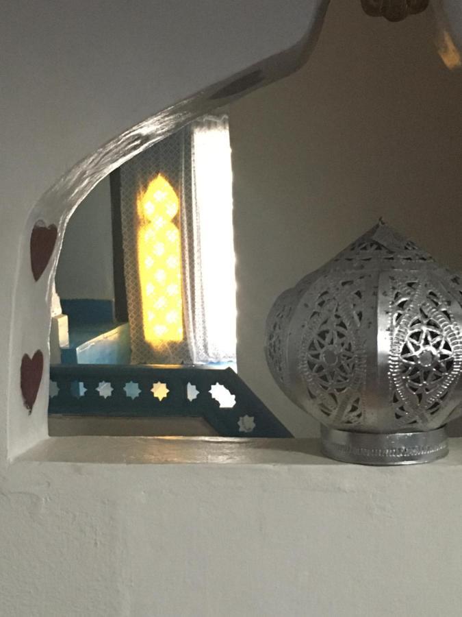 Hathor ,Casa Marroqui Con Dos Terrazas En La Medina Antigua , Ideal Parejas!! Wifi!! Asilah Esterno foto