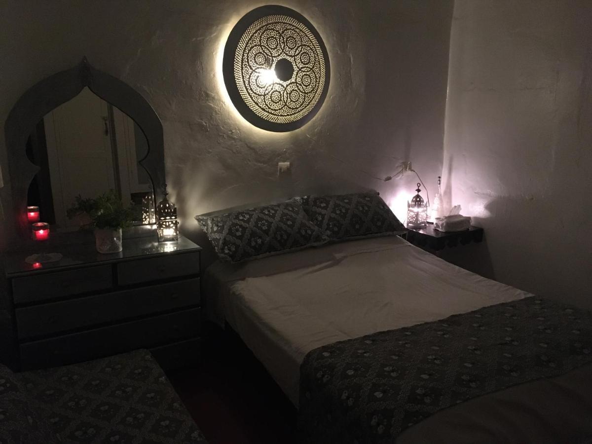 Hathor ,Casa Marroqui Con Dos Terrazas En La Medina Antigua , Ideal Parejas!! Wifi!! Asilah Esterno foto