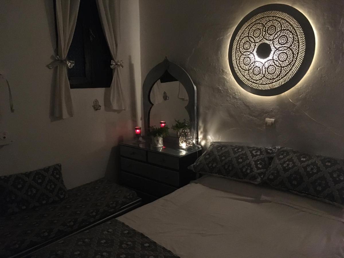 Hathor ,Casa Marroqui Con Dos Terrazas En La Medina Antigua , Ideal Parejas!! Wifi!! Asilah Esterno foto