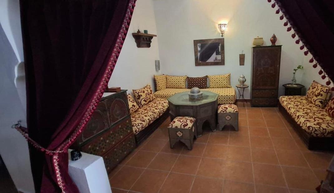 Hathor ,Casa Marroqui Con Dos Terrazas En La Medina Antigua , Ideal Parejas!! Wifi!! Asilah Esterno foto